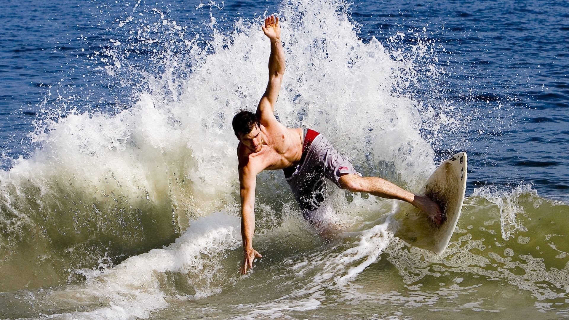 “2025世界运动会：水上救生赛事成三叉湖游泳馆的亮点”